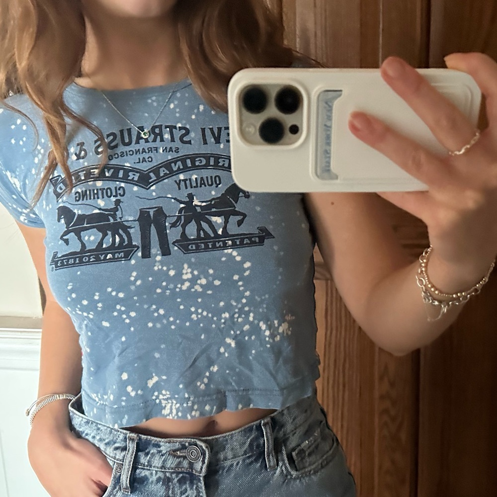 Levi’s Baby Blue Baby T